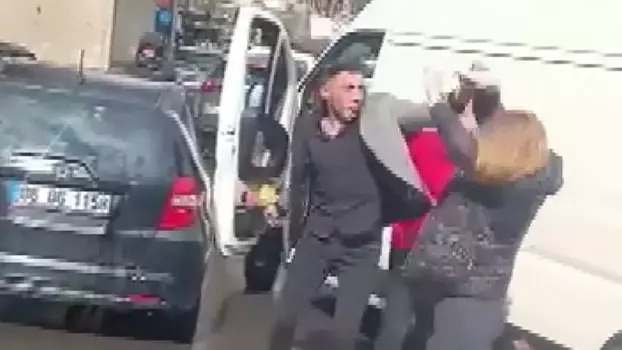 Kadıköy’de trafikte kadına şiddet