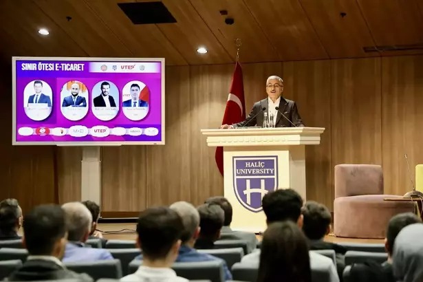 İstanbul’da Sınır Ötesi E Ticaret Konferansı düzenledi